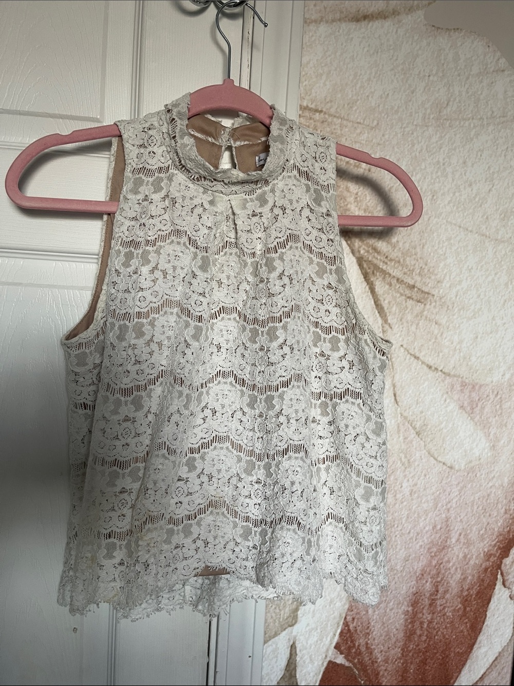 love, Fire Cream Lace High-Neck Sleeveless Camisole